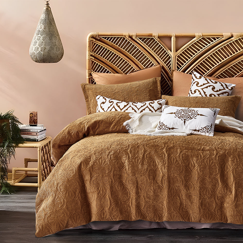 Bohemian 7-Piece Bedding Set in Warm Earth Tones with Decorative Pillows and Textured Design