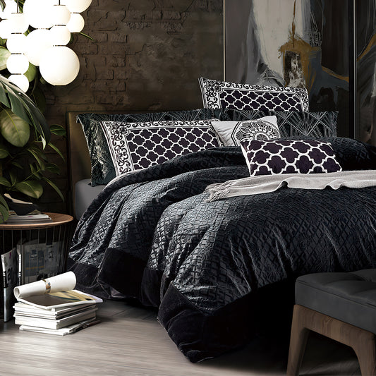 Chic Black and White 7-Piece Velvet Bedding Set with Decorative Pillows and Textured Design