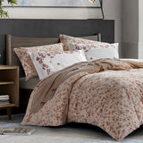 Charming Floral 7-Piece Bedding Set in Soft Peach with Decorative Pillows
