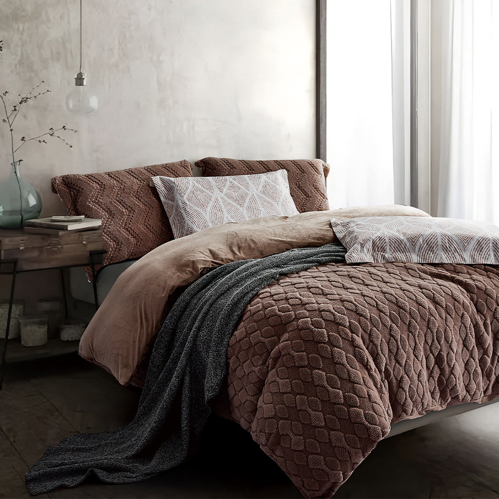 Chic Brown 7-Piece Bedding Set with Geometric Pillows and Textured Velvet Design
